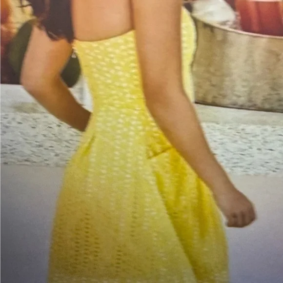 Lilly Pulitzer pineapple Yellow Strapless Lace eyelet Dress size 4 is available for purchase on au PAY Market - Imported Goods Online Store Co.Ltd. | au PAY Market - Online Shopping Site Lilly Pulitzer pineapple Yellow Strapless Lace eyelet Dress size 4 is available for purchase on au PAY Market - Imported Goods Online Store Co.Ltd. | au PAY Market - Online Shopping Site